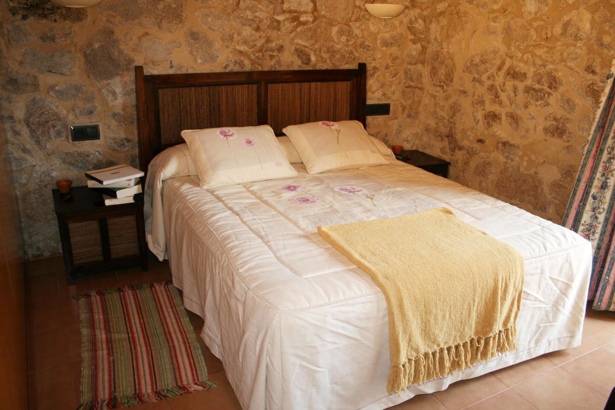 Mas Del Joncar Guest House Sant Pere Pescador Luaran gambar