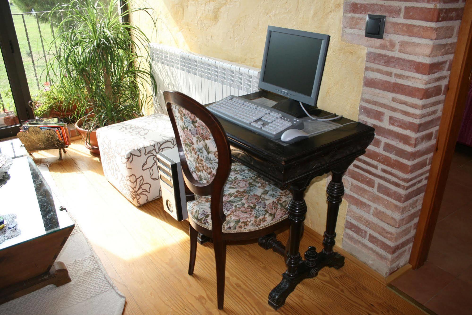 Mas Del Joncar Guest House Sant Pere Pescador Luaran gambar