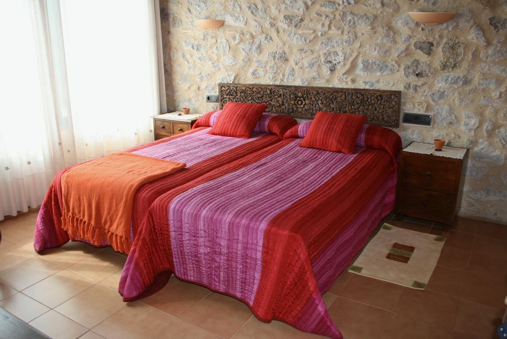 Mas Del Joncar Guest House Sant Pere Pescador Bilik gambar